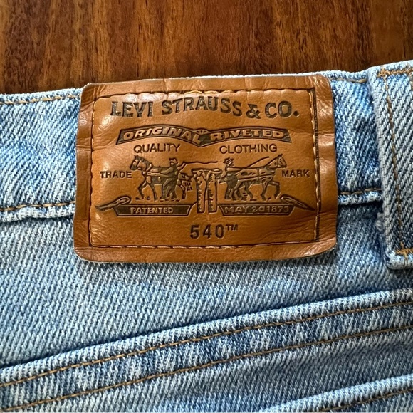 Vintage 90s Levi’s 540 Light Wash Flex Relaxed Fit Made in USA size 44 x 30 - Picture 7 of 8